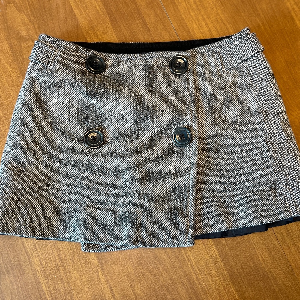GAP - Tweed Mini Skirt, Black and White, Size 4